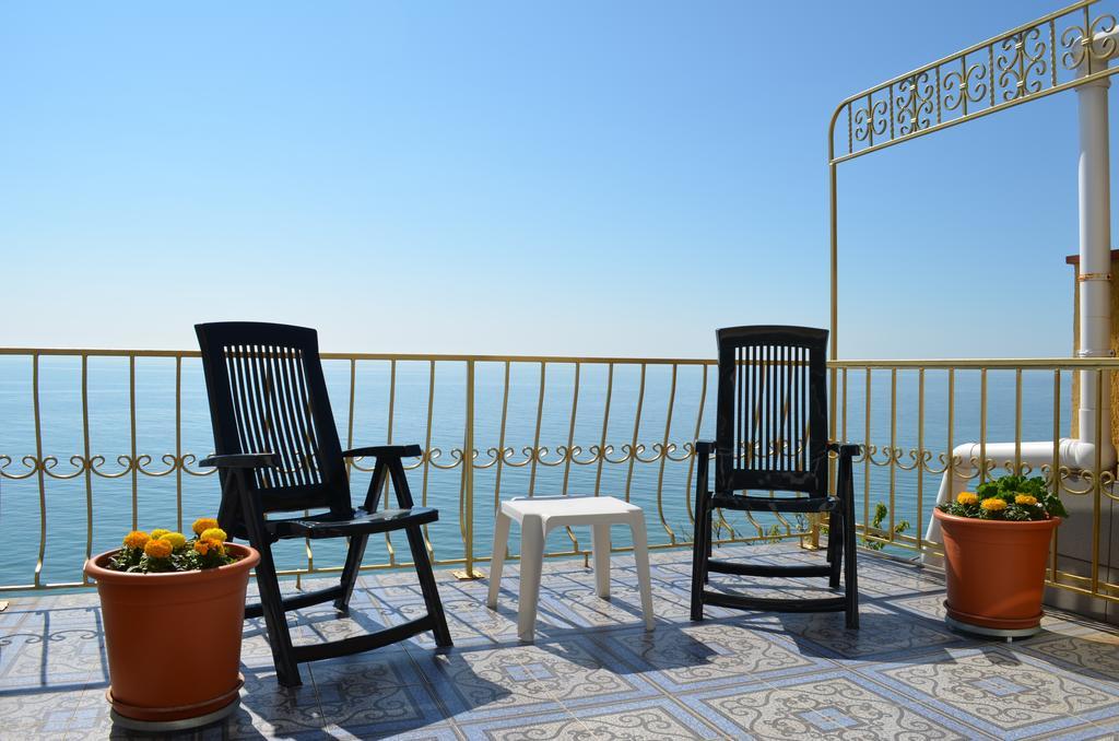 Holiday Home Sauvignon Одесса Экстерьер фото
